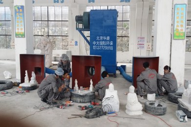 華康中天公司為河北保定曲陽(yáng)花崗巖雕刻廠(chǎng)除塵器安裝的單機移動(dòng)式布袋除塵器